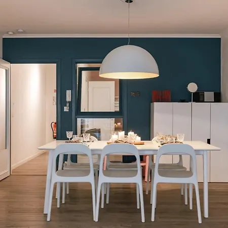 Huswell - Charming And Cozy With Sea View Apartment