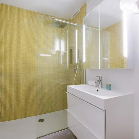 Huswell - Charming And Cozy With Sea View Apartment