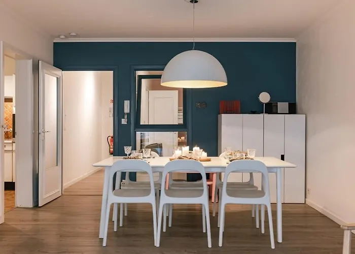 Huswell - Charming And Cozy With Sea View Apartment